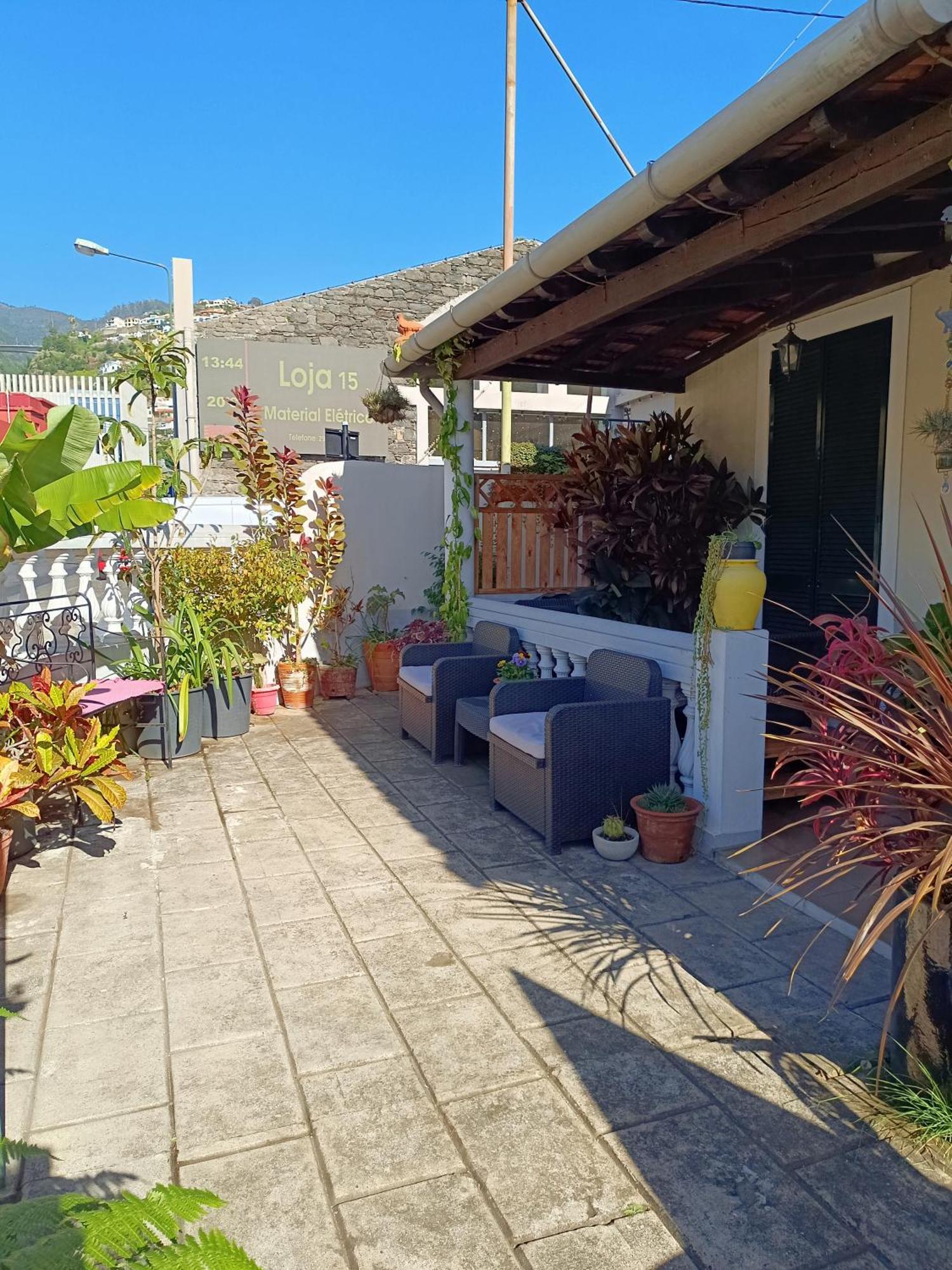 Home & Flower - Private Bedrooms Funchal Екстериор снимка